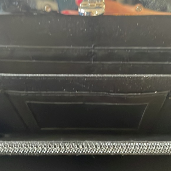 Wrist clutch! Black & Silver - Picture 4 of 5